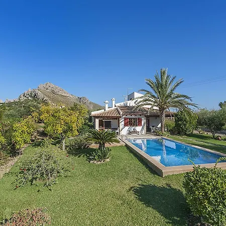 Villa Deya *